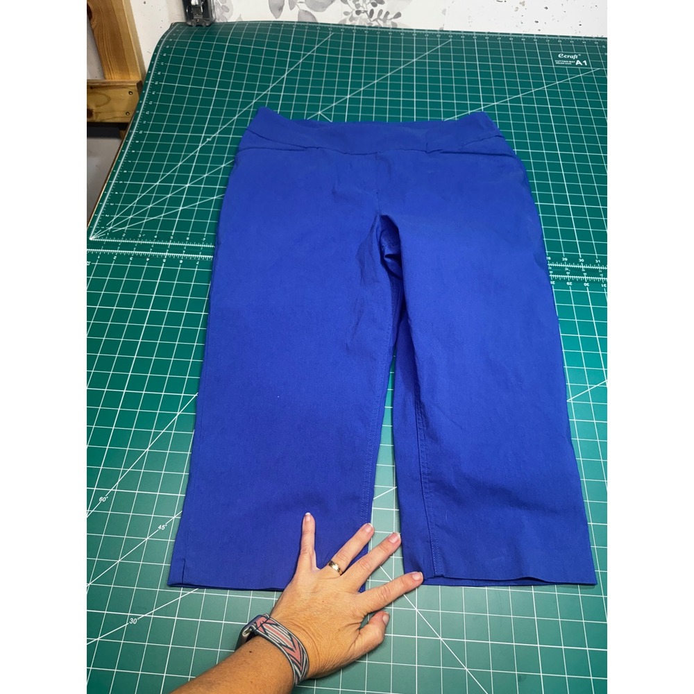 Westbound Petites Royal Blue Pull On Capri Pants Size 16P Stretchy Crop Slit Hem